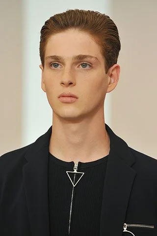 Look 10